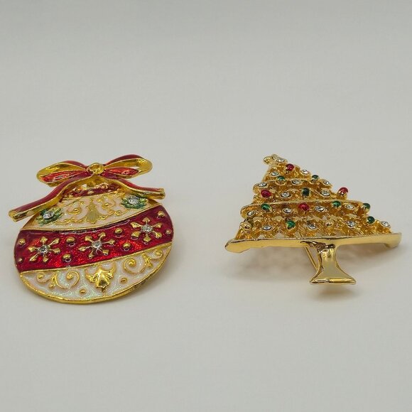 Christmas Brooch 2PC Set Gold Tone Red Enamel Holiday Festive Tree Ornament Snow - Picture 8 of 11